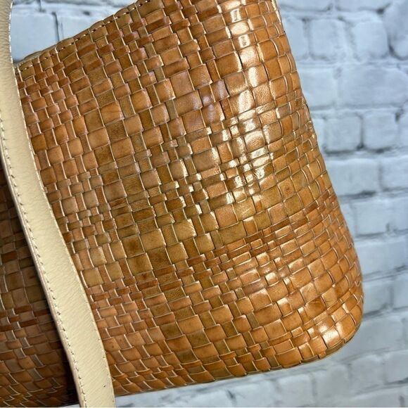 Fossil vintage tan leather woven basketweave shoulder bag structured - Picture 4 of 13